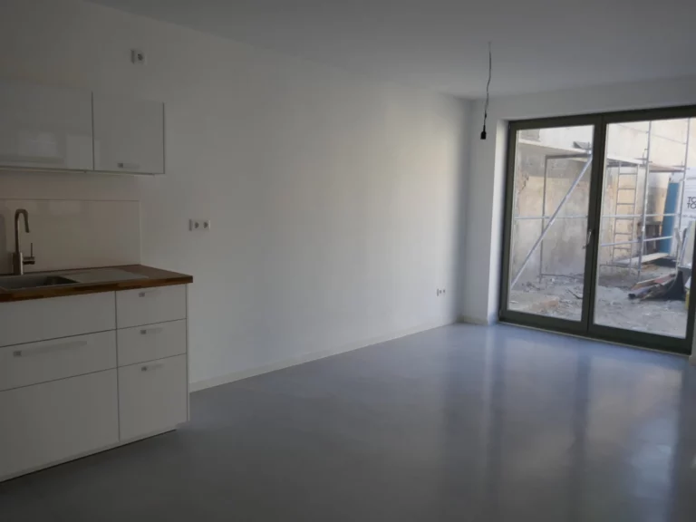 mit offenem Wohnbereich